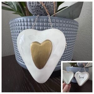 Silvestri White and Gold Heart Jewelry Box 💛 by Sandra Magsamen NWT